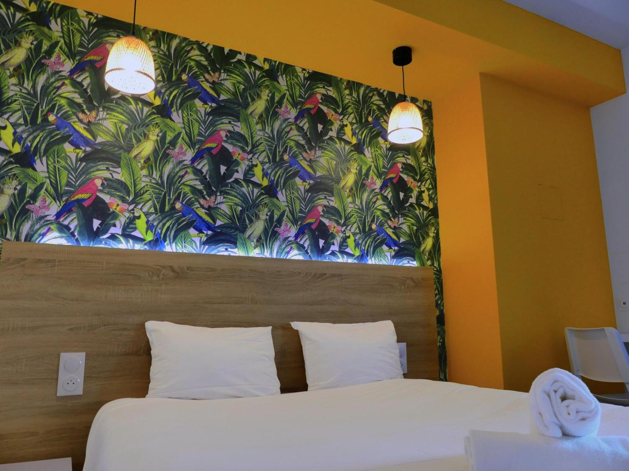 Kyriad Direct Toulon Ouest - La Seyne Sur Mer ภายนอก รูปภาพ