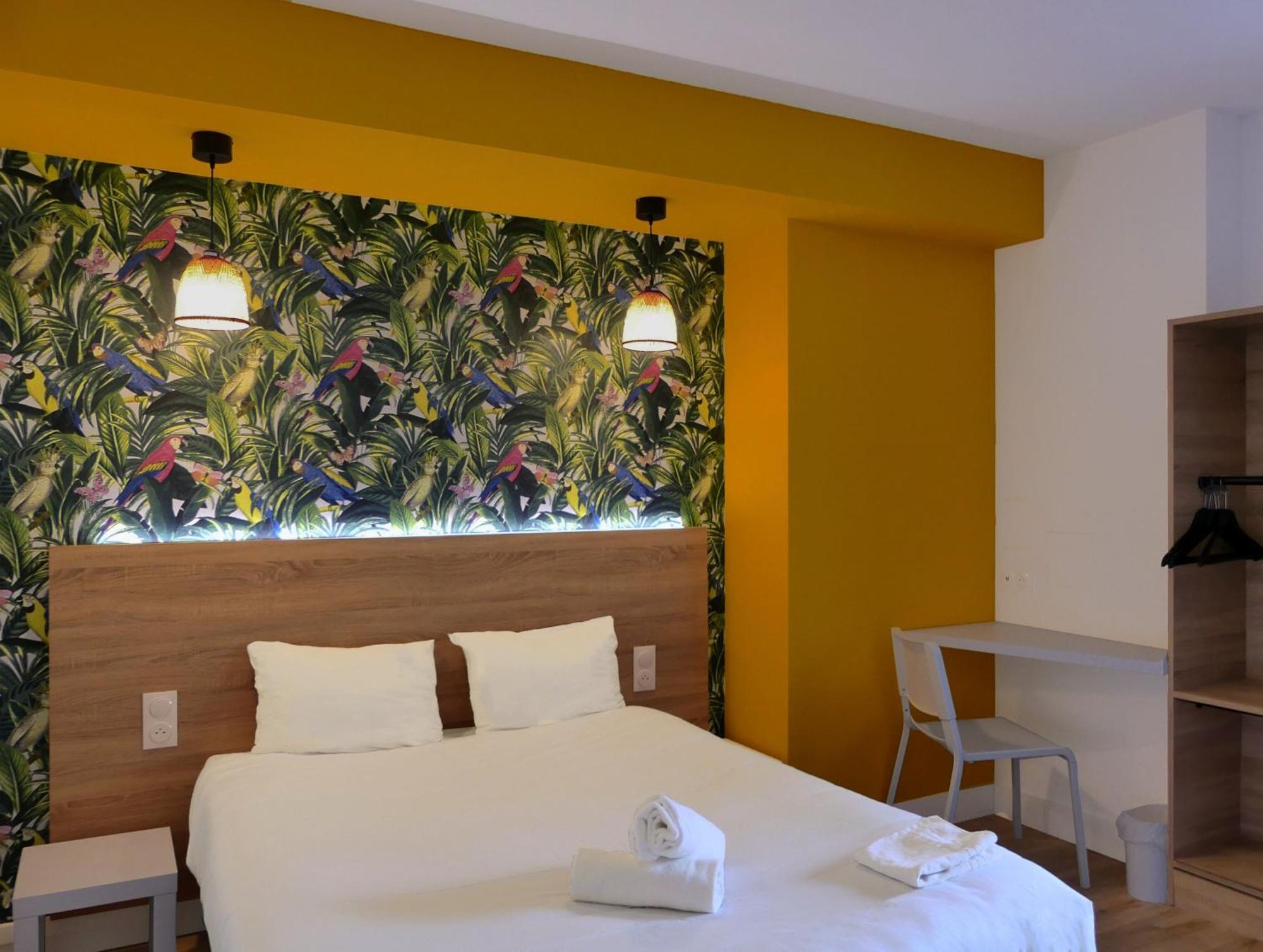 Kyriad Direct Toulon Ouest - La Seyne Sur Mer ภายนอก รูปภาพ